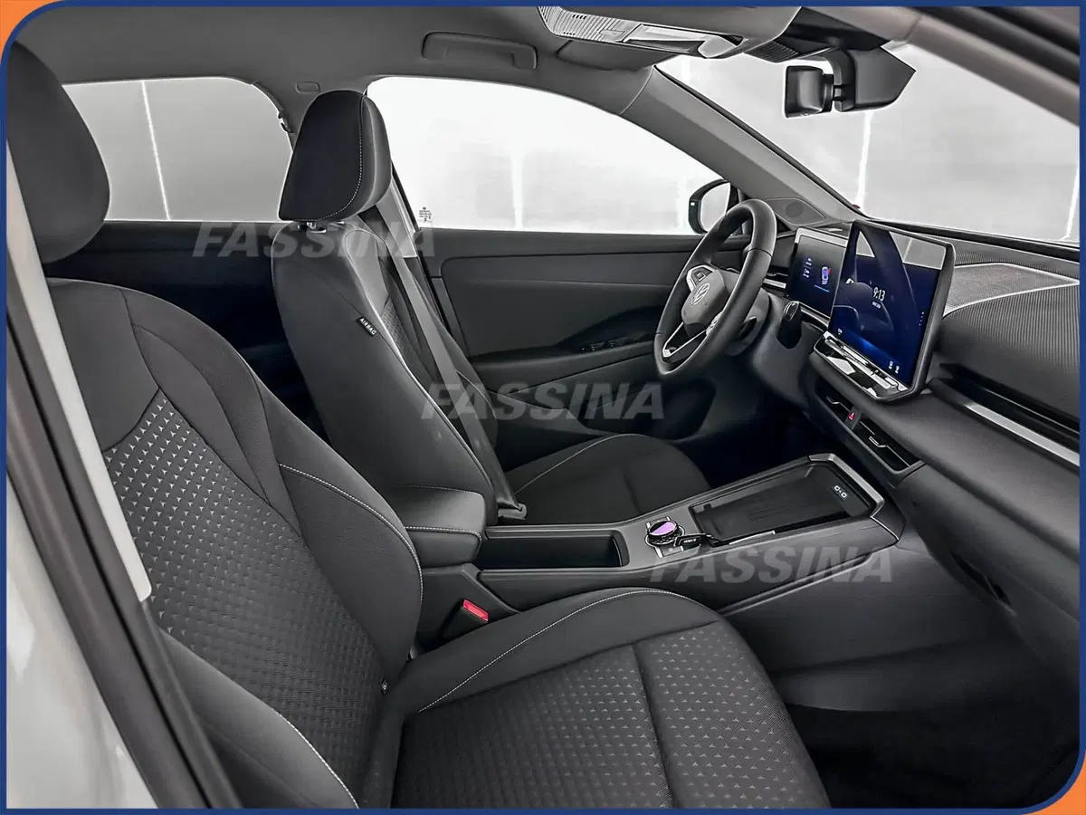 Volkswagen T-Roc nuova a Milano (14)