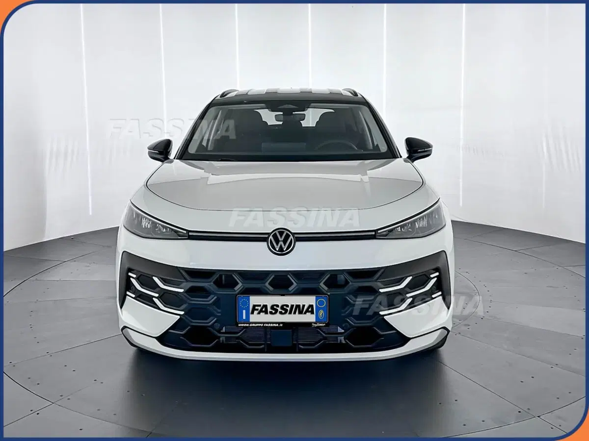 Volkswagen T-Roc nuova a Milano (2)