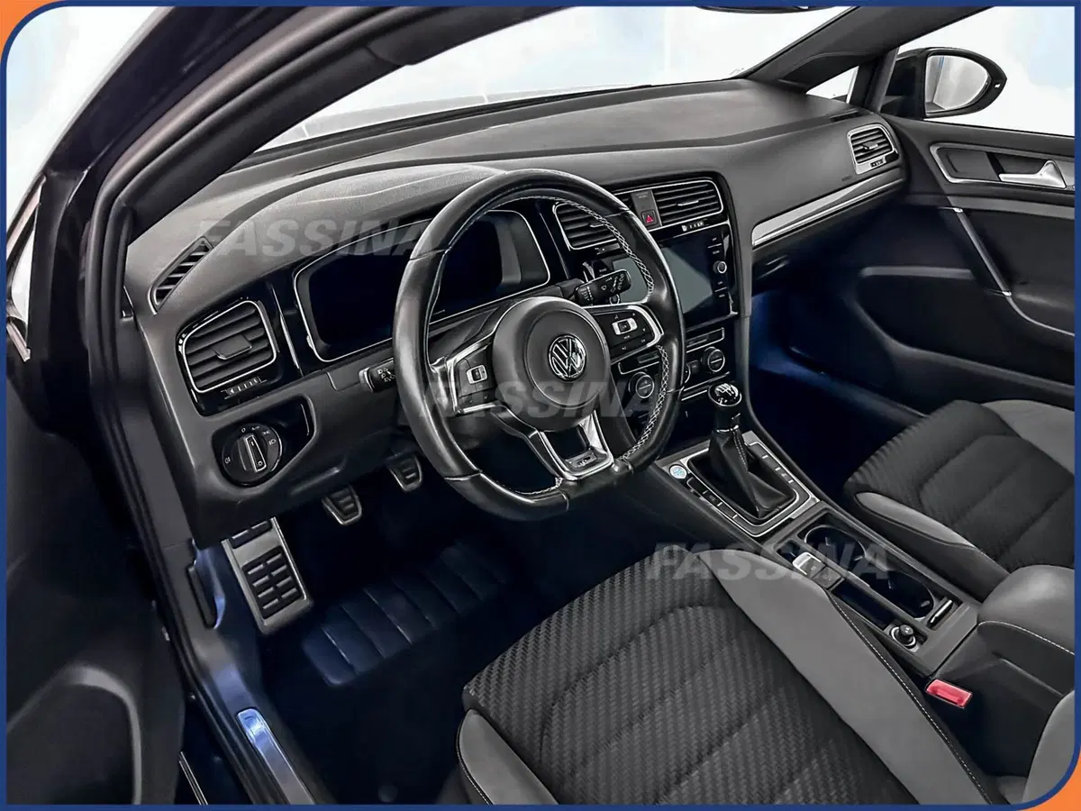 Volkswagen Golf usata a Milano (9)