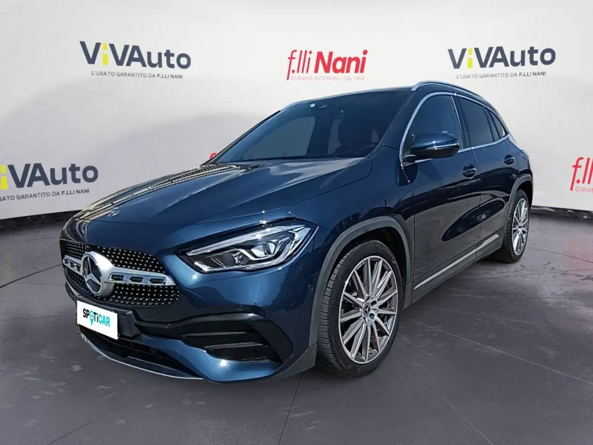 Mercedes-Benz CLA Shooting Brake usata a Massa-Carrara