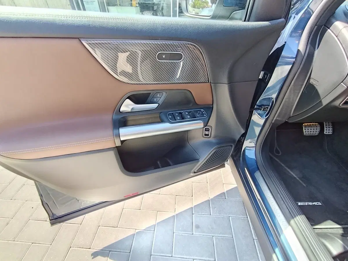 Mercedes-Benz CLA Shooting Brake usata a Massa-Carrara (10)