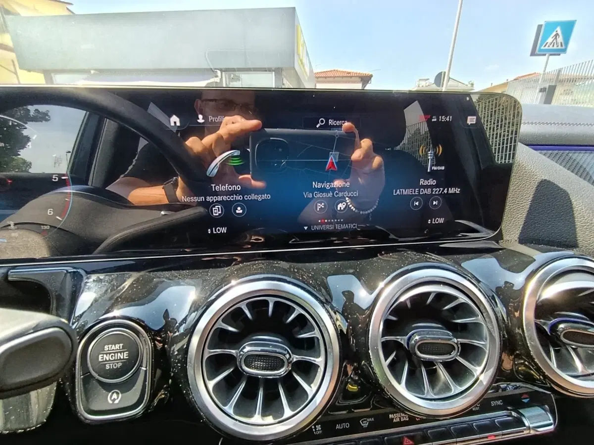 Mercedes-Benz CLA Shooting Brake usata a Massa-Carrara (18)