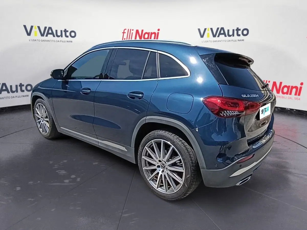 Mercedes-Benz CLA Shooting Brake usata a Massa-Carrara (5)