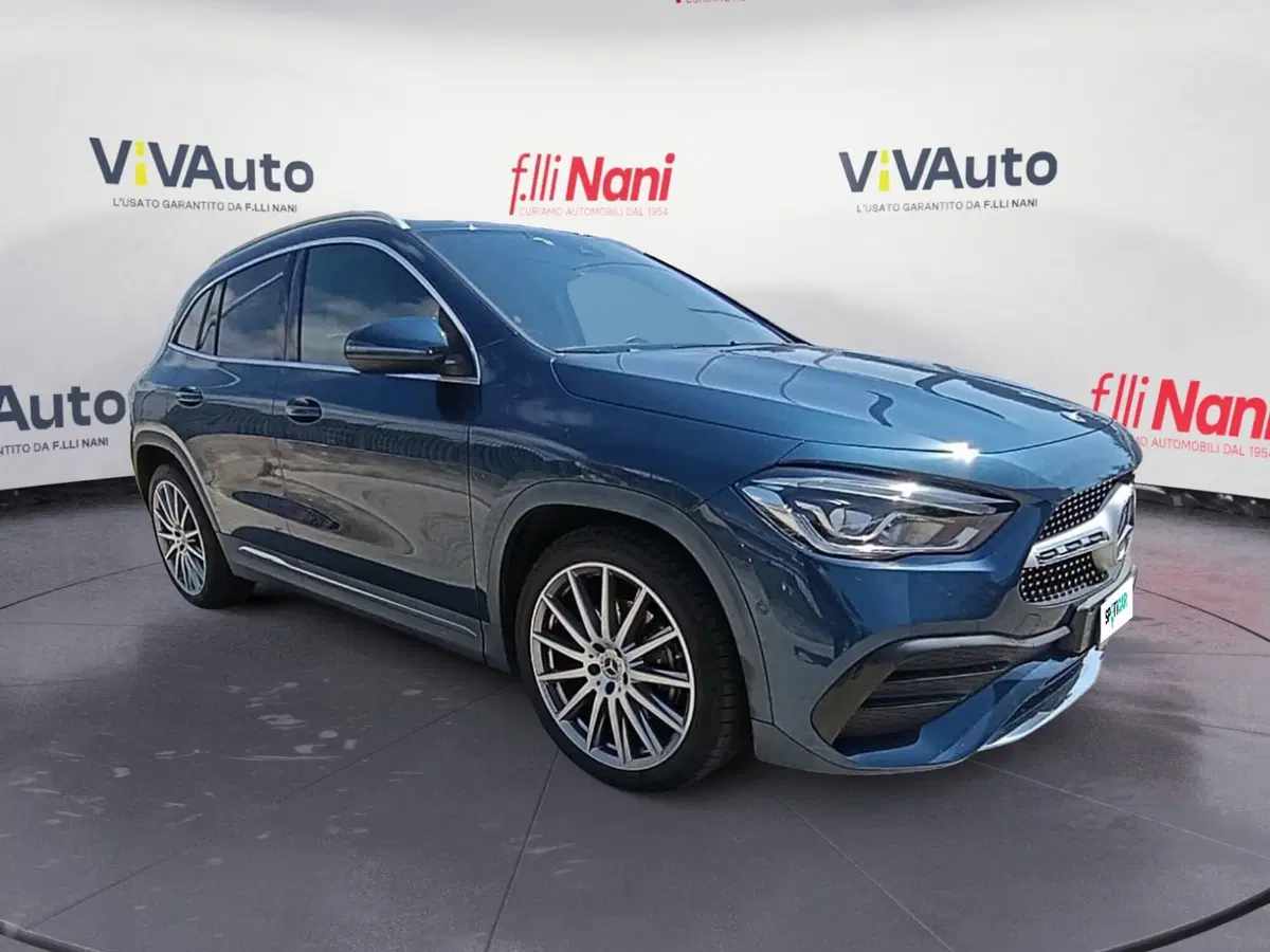 Mercedes-Benz CLA Shooting Brake usata a Massa-Carrara (7)