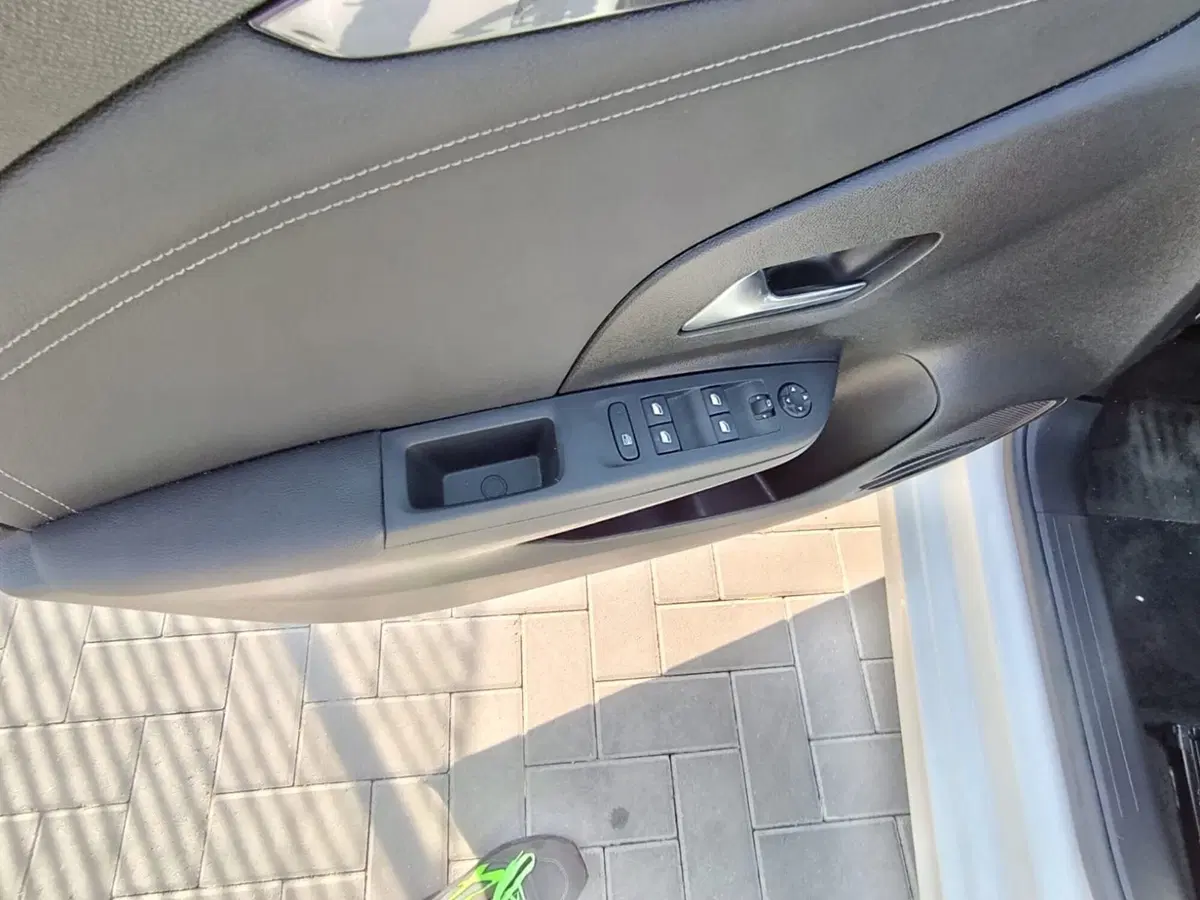 Opel Corsa usata a Massa-Carrara (10)