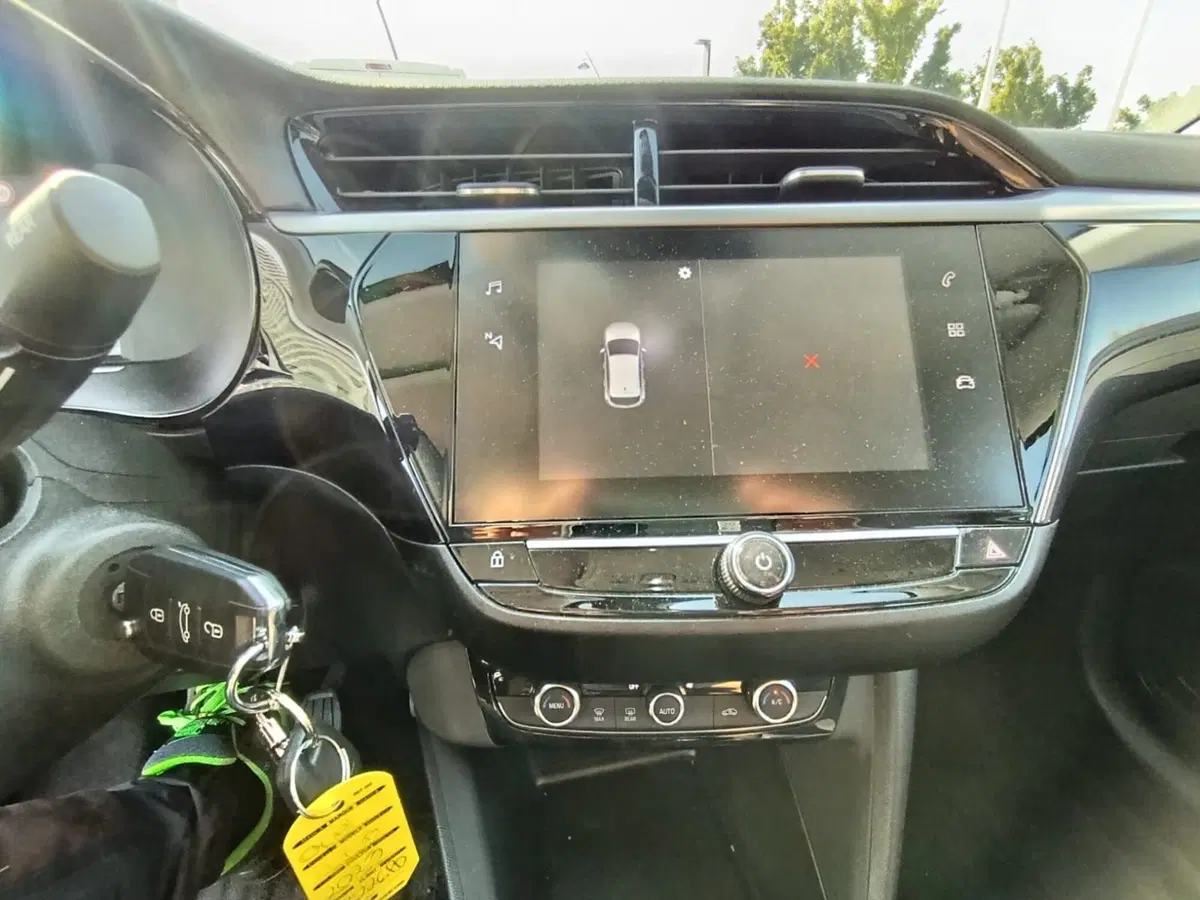Opel Corsa usata a Massa-Carrara (14)