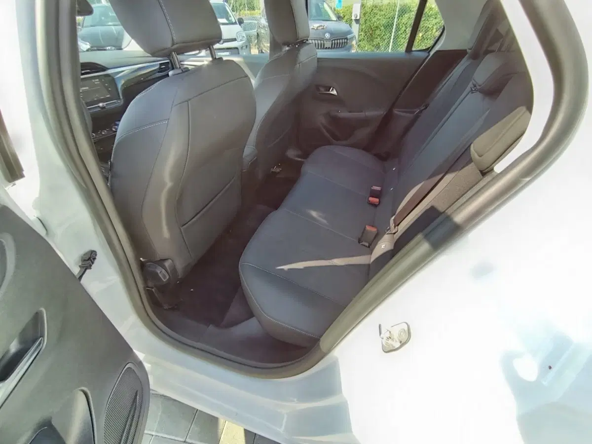 Opel Corsa usata a Massa-Carrara (15)