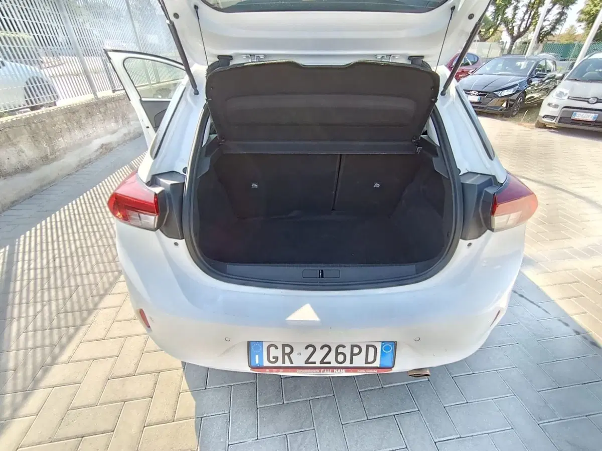 Opel Corsa usata a Massa-Carrara (17)