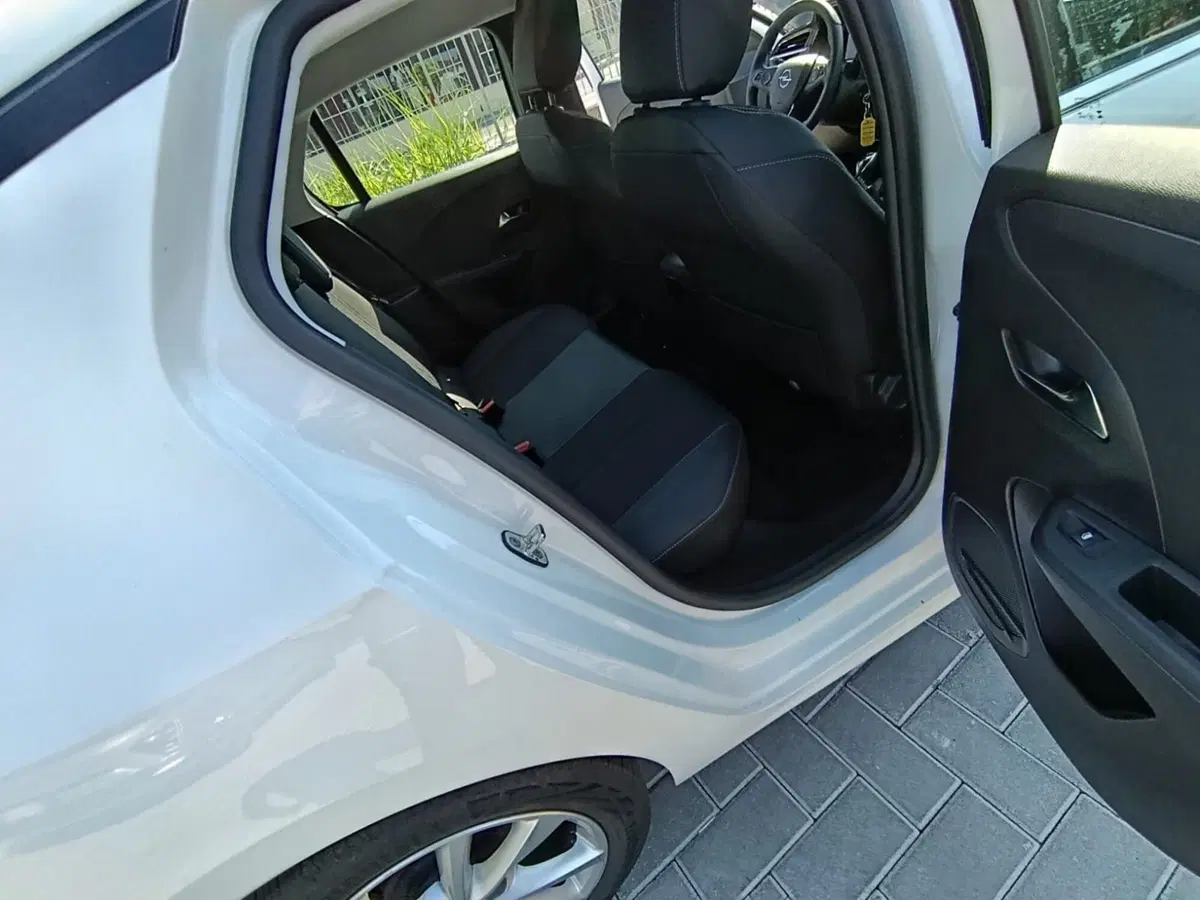 Opel Corsa usata a Massa-Carrara (18)