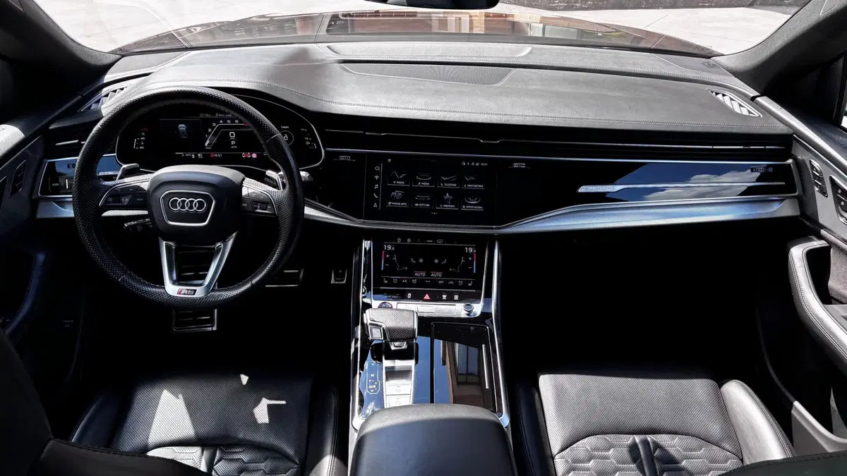Audi RS Q8 usata a Frosinone (14)