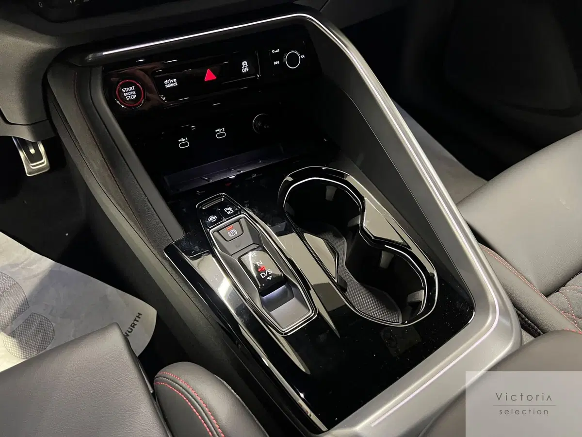 Audi Q4 Sportback nuova a Brescia (13)