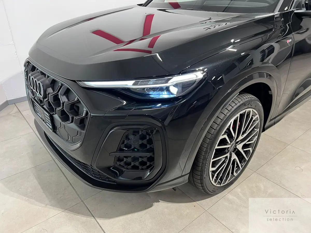 Audi Q4 Sportback nuova a Brescia (6)