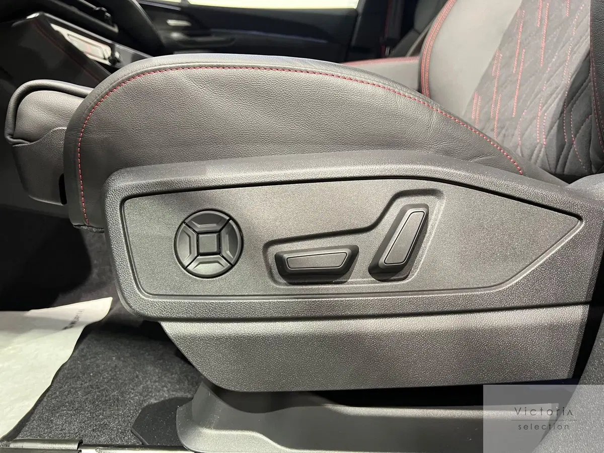 Audi Q4 Sportback nuova a Brescia (9)