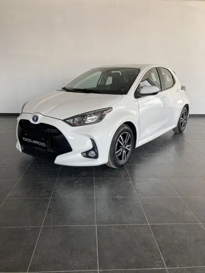 Toyota Yaris 1.5 Hybrid 5 porte Energy del 2022 usata a San Severo