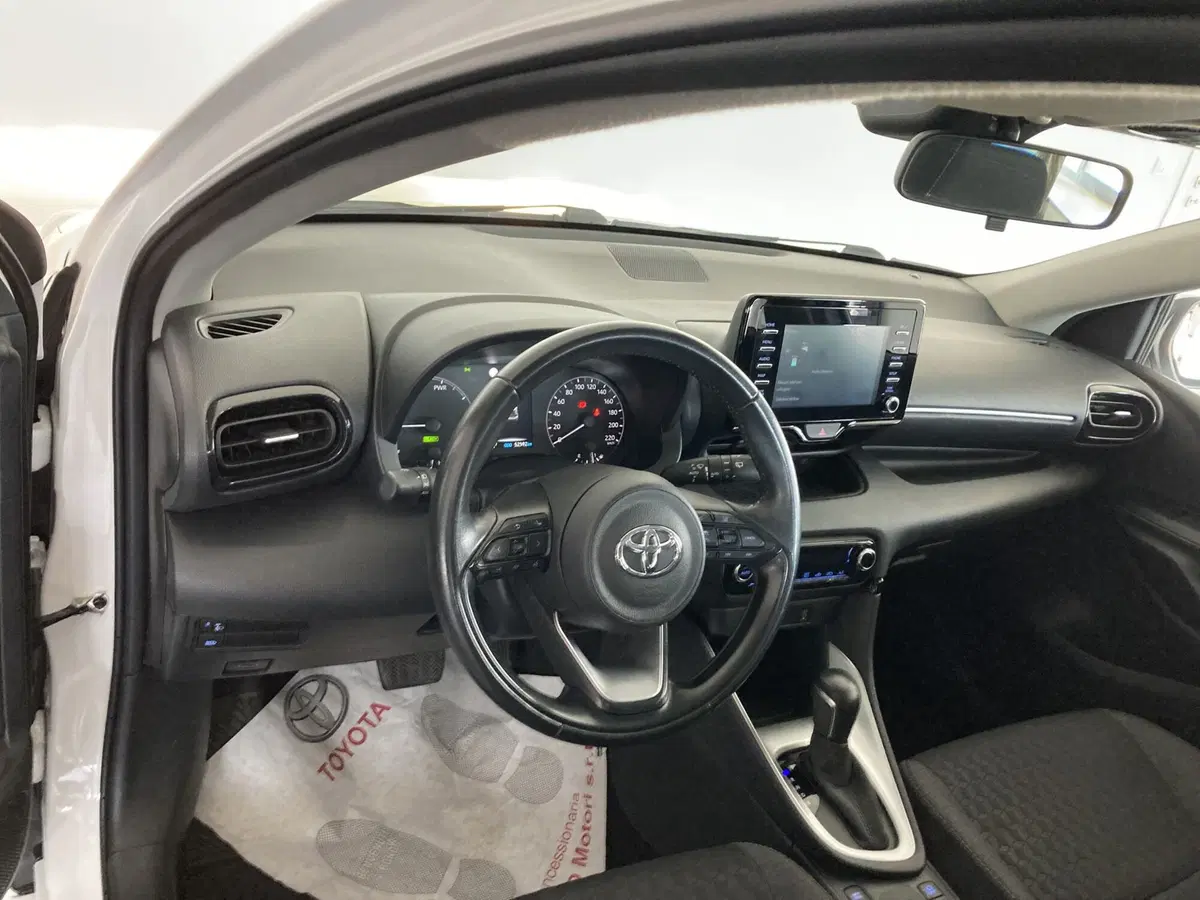 Toyota Yaris usata a Foggia (8)