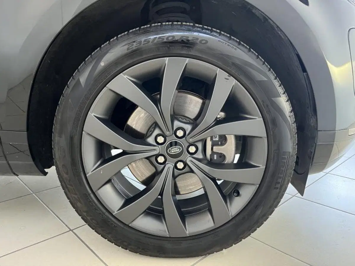 Land Rover Range Rover Evoque usata a Venezia (11)