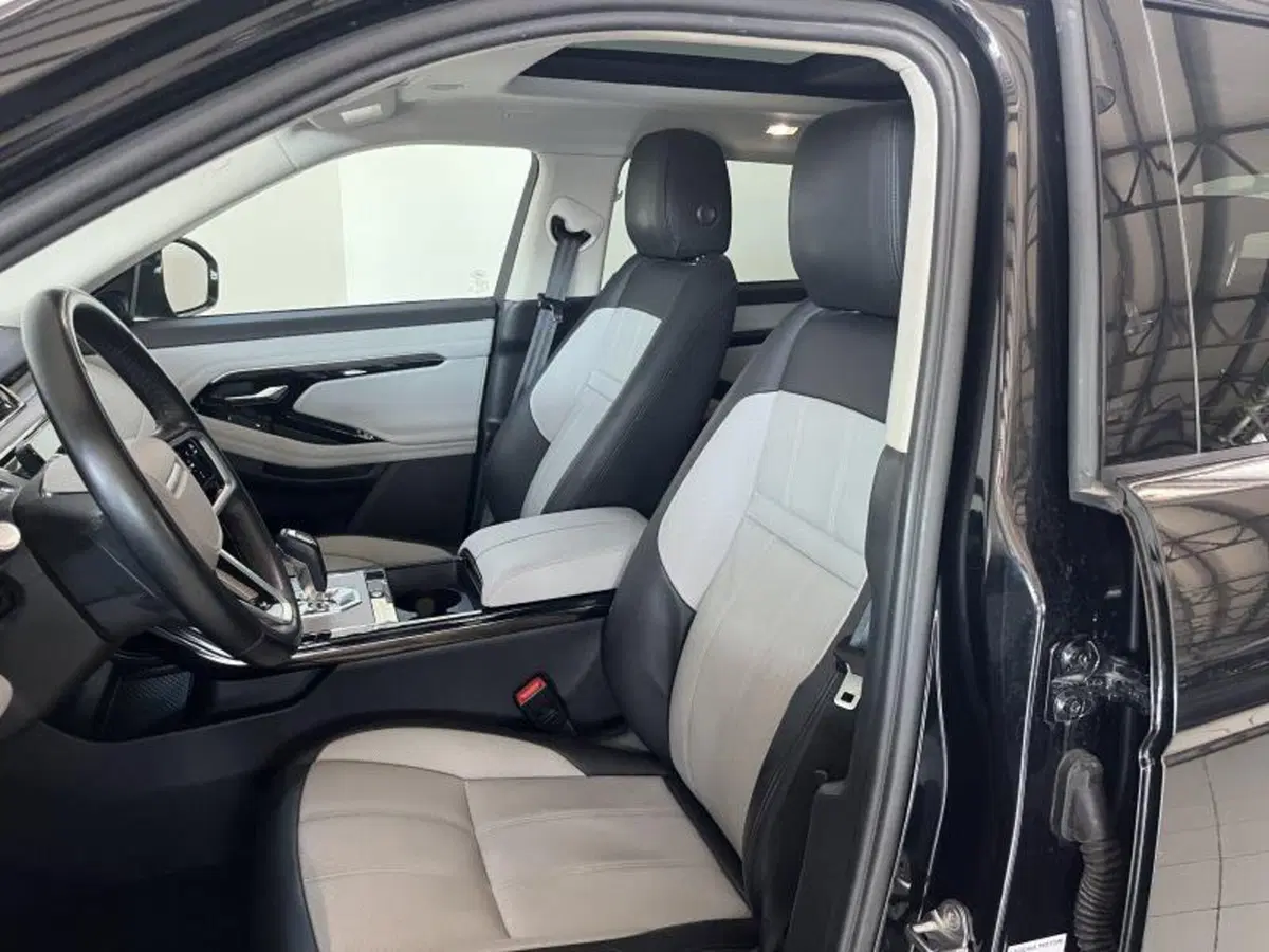 Land Rover Range Rover Evoque usata a Venezia (14)