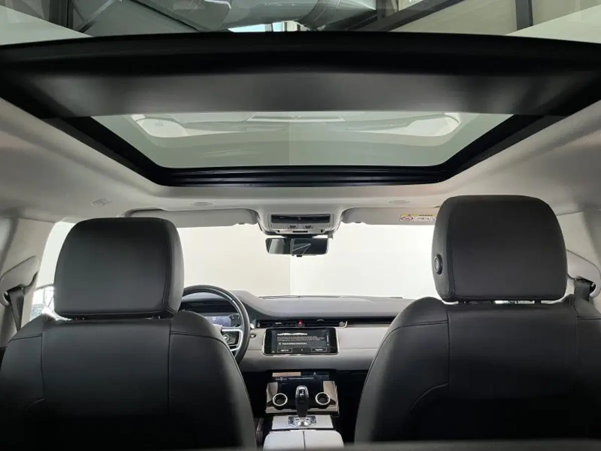 Land Rover Range Rover Evoque usata a Venezia (17)