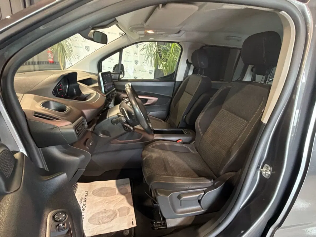 Peugeot Rifter usata a Vicenza (15)