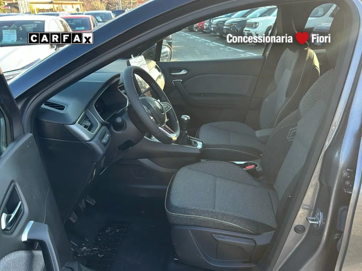 Renault Captur nuova a Latina (13)