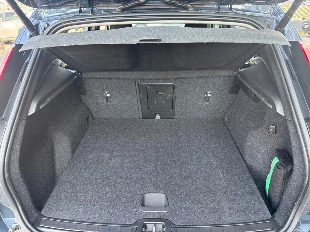 Volvo XC40 usata a Reggio Calabria (5)