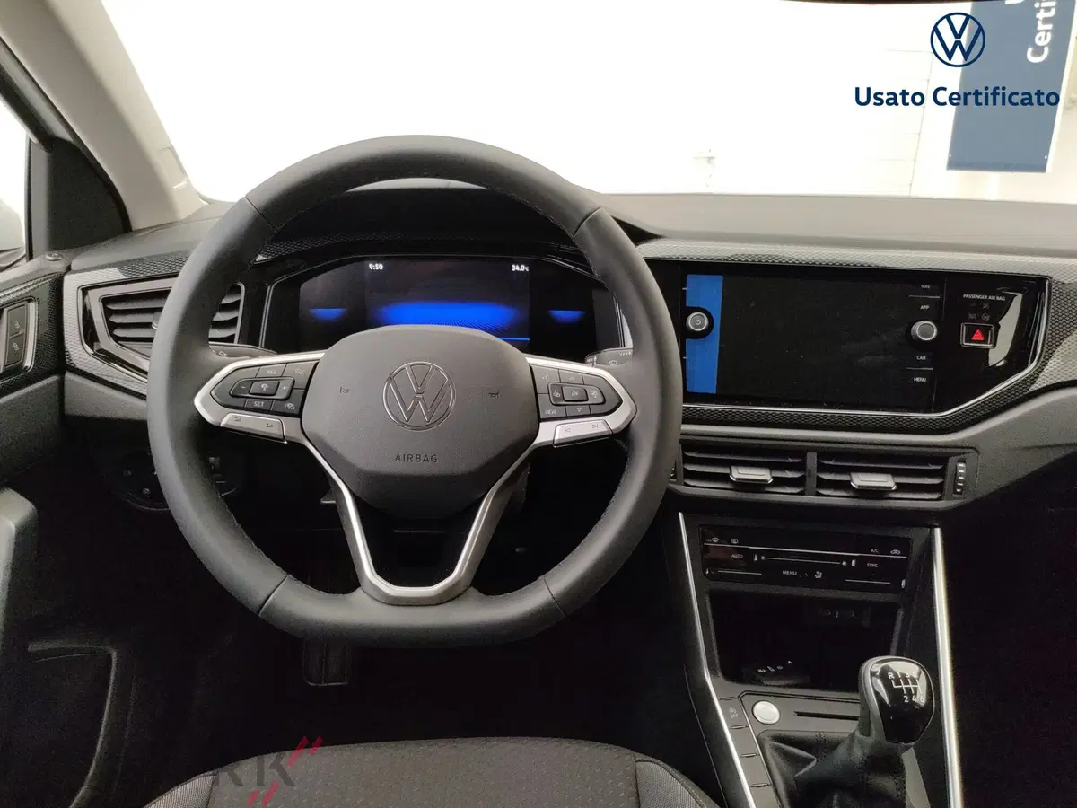 Volkswagen Taigo nuova a Varese (11)
