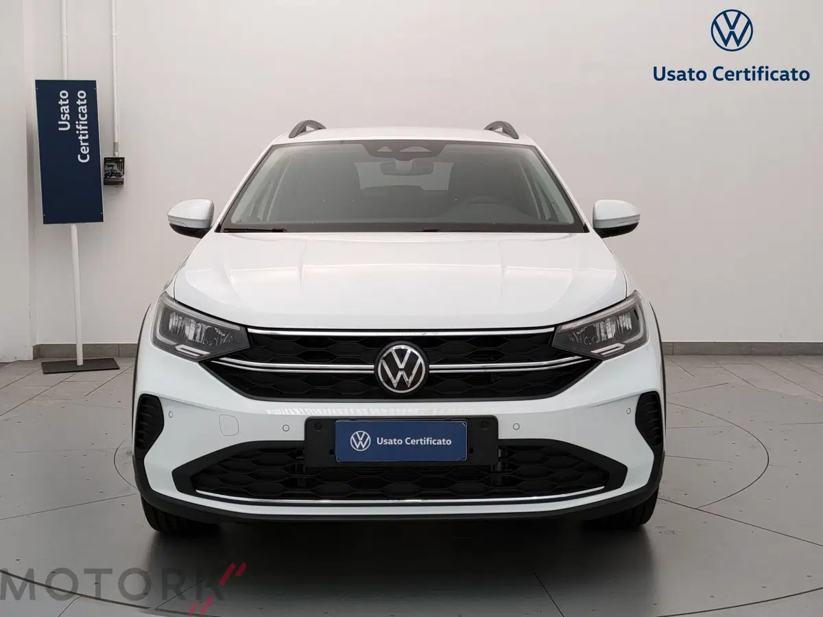Volkswagen Taigo nuova a Varese (2)