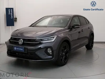 Volkswagen Taigo 1.0 tsi R-Line 115cv dsg nuova a Busto Arsizio