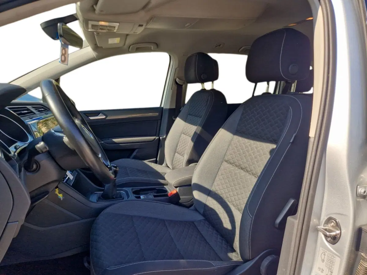 Volkswagen Touran usata a Grosseto (11)