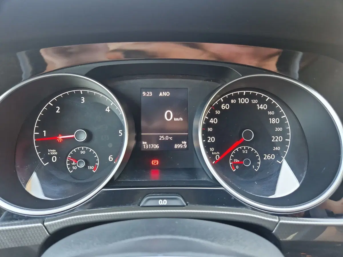 Volkswagen Touran usata a Grosseto (14)