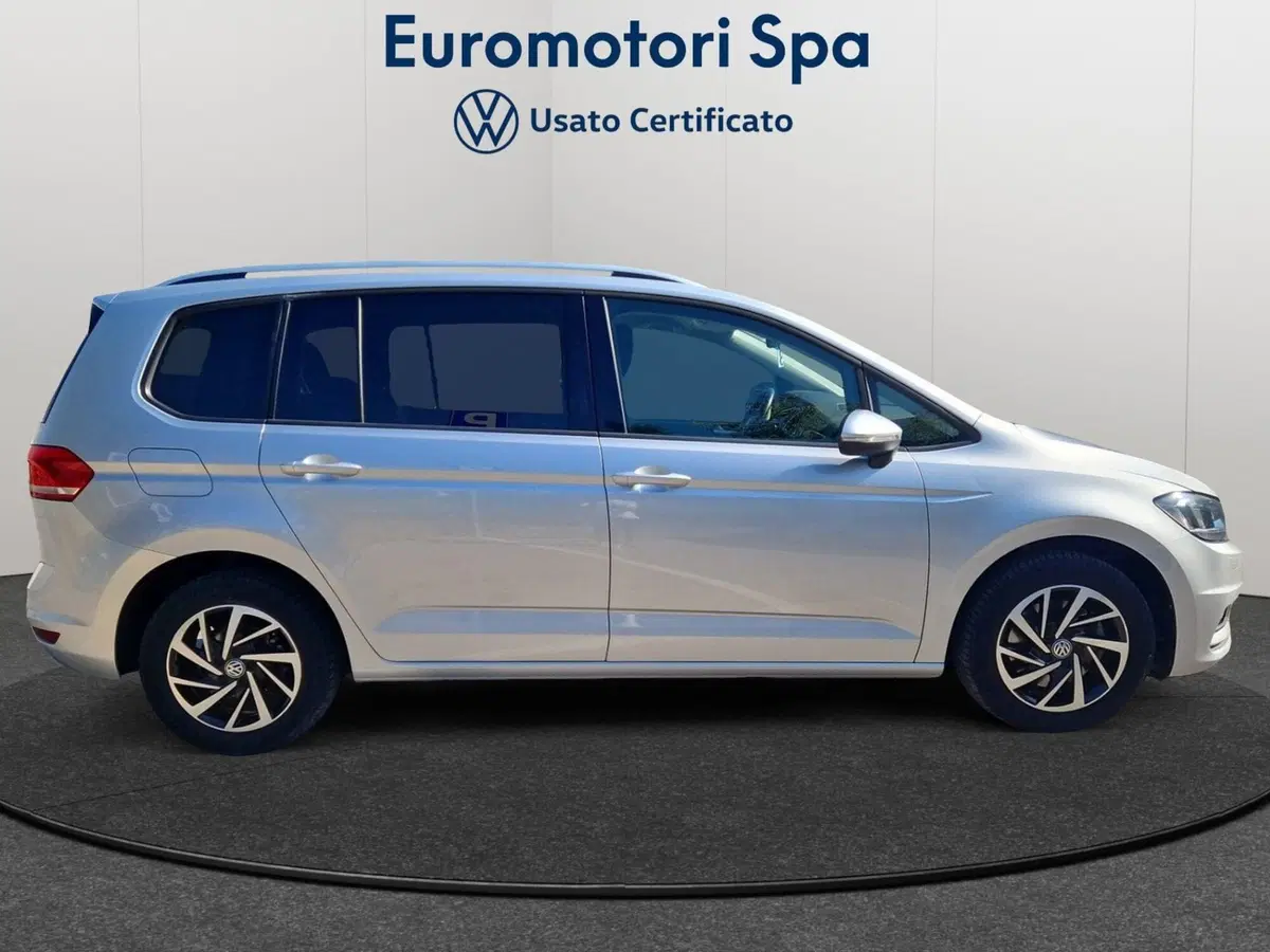Volkswagen Touran usata a Grosseto (6)