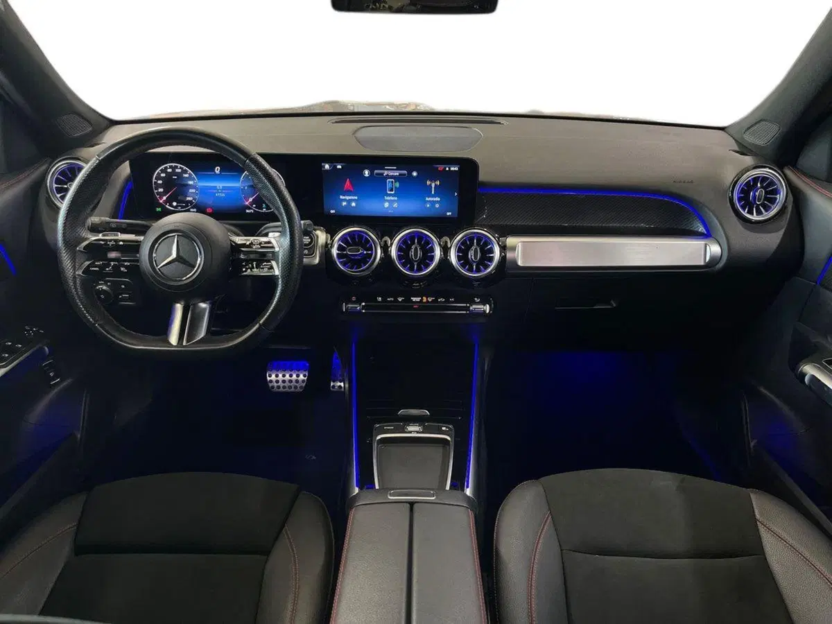 Mercedes-Benz GLB usata a Napoli (11)