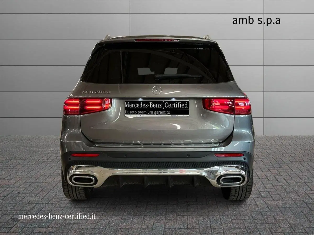 Mercedes-Benz GLB usata a Napoli (4)