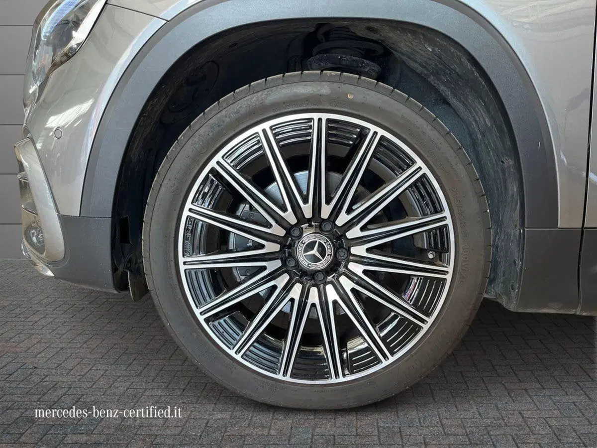 Mercedes-Benz GLB usata a Napoli (8)