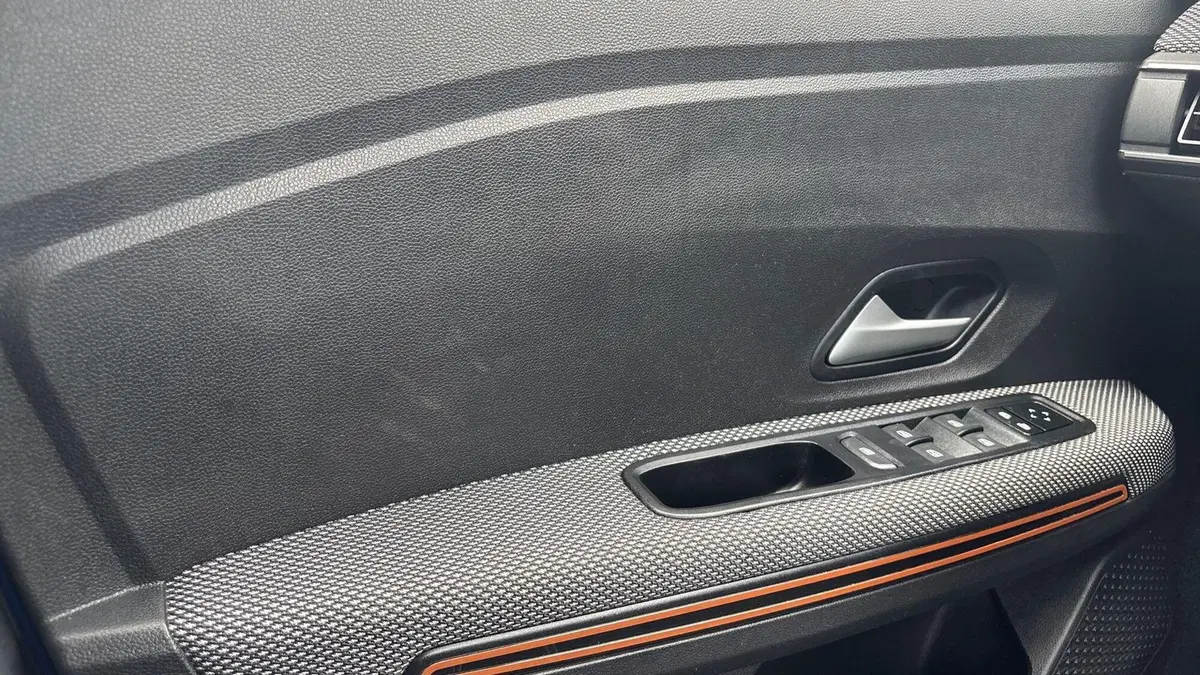 Dacia Sandero usata a Padova (17)