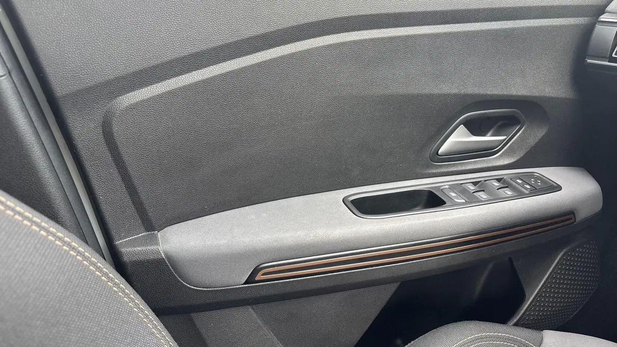 Dacia Sandero usata a Padova (13)