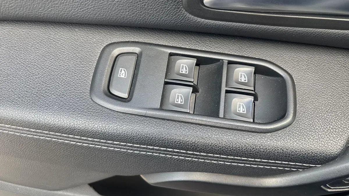 Dacia Duster usata a Padova (16)