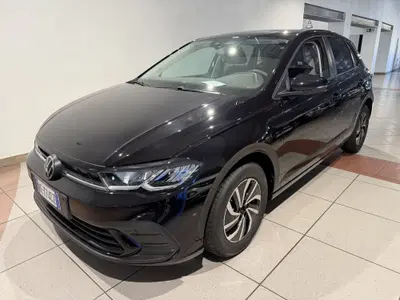Volkswagen Polo 1.0 Young 80cv nuova a Genova