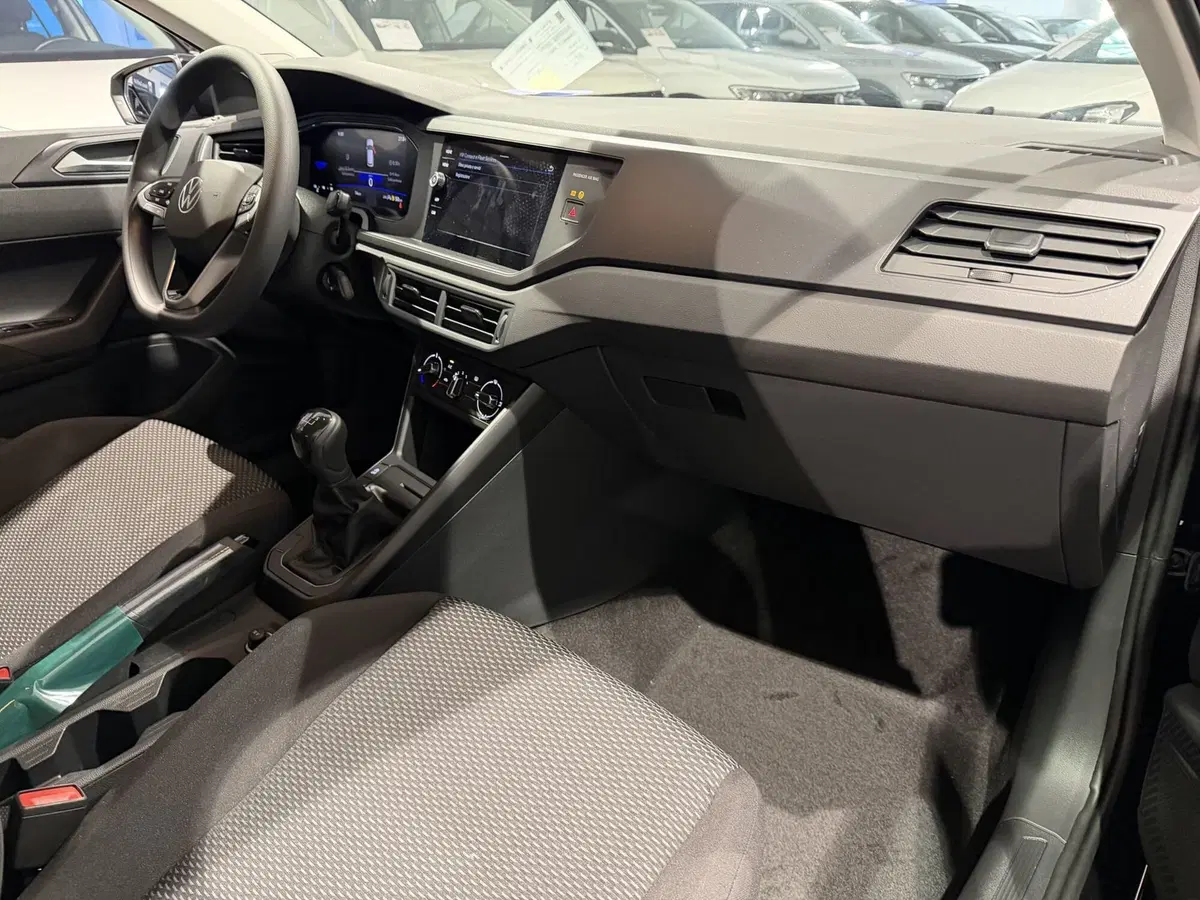 Volkswagen Polo nuova a Genova (10)