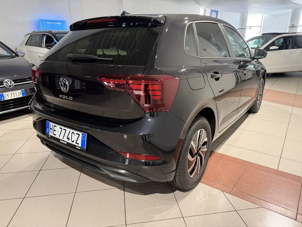 Volkswagen Polo nuova a Genova (5)