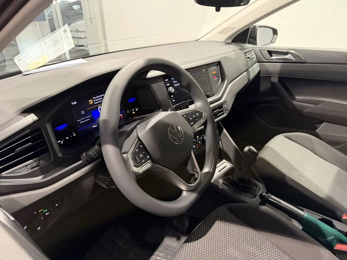 Volkswagen Polo nuova a Genova (8)