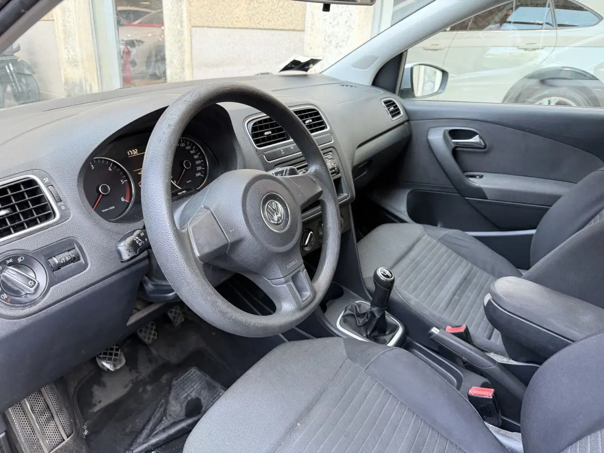 Volkswagen Polo usata a Genova (7)