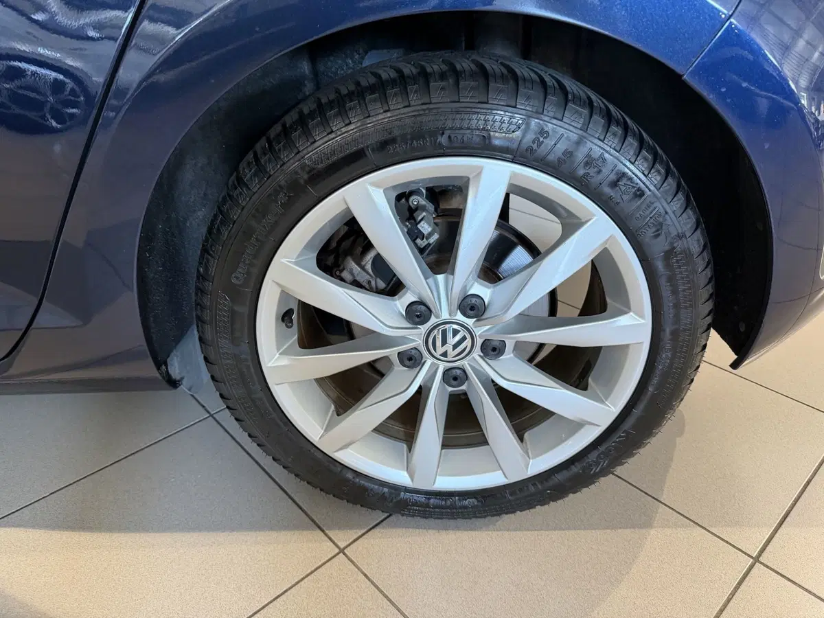 Volkswagen Golf Variant usata a Genova (16)