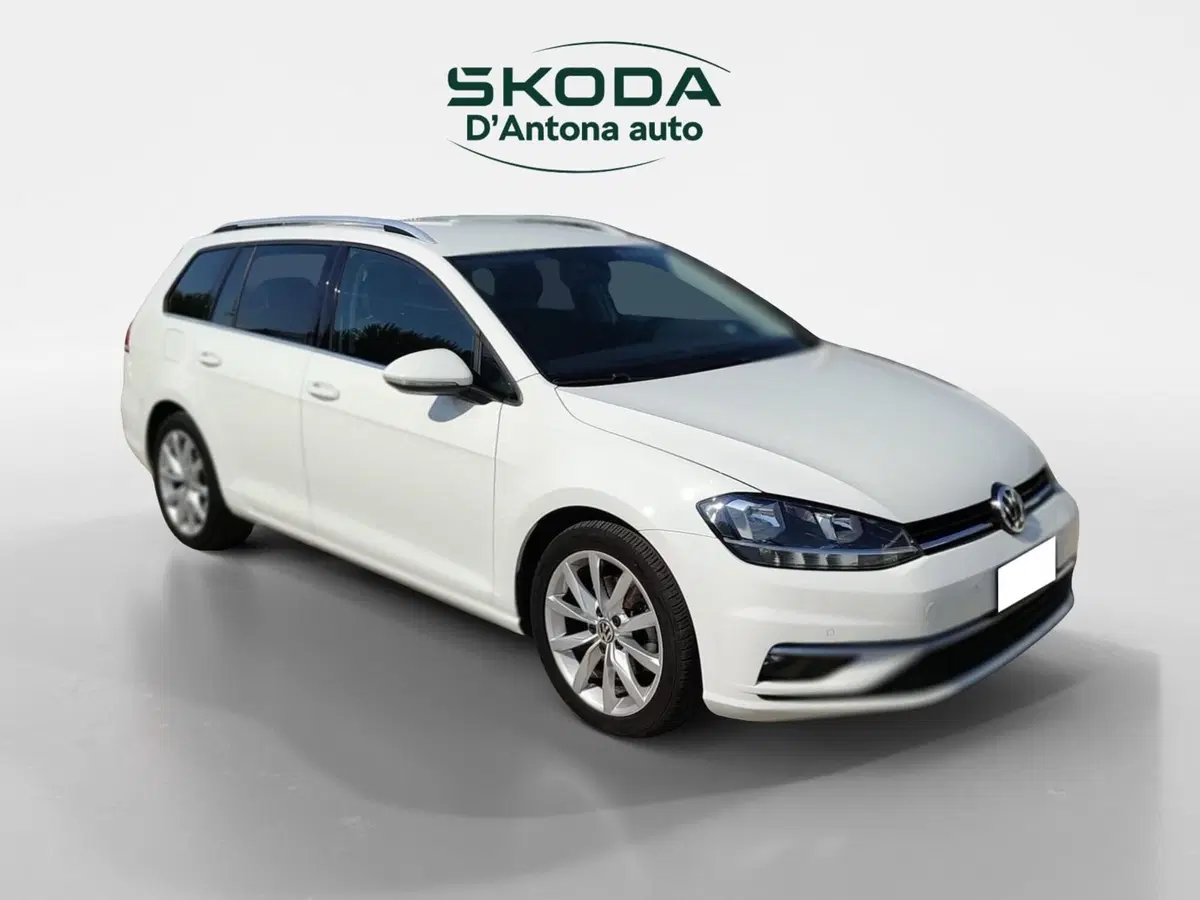 Volkswagen Golf Variant usata a Taranto