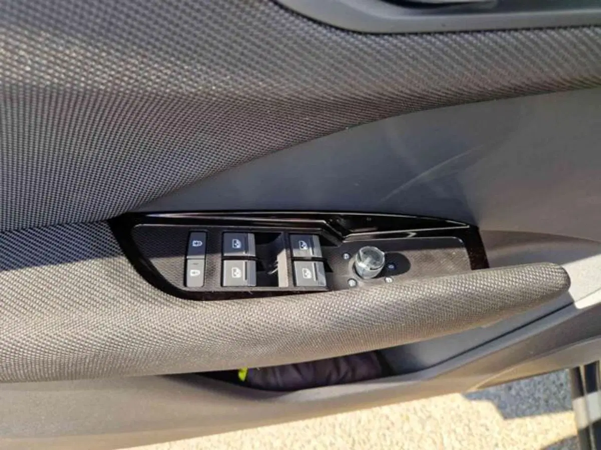 Audi Q3 Sportback nuova a Bologna (17)