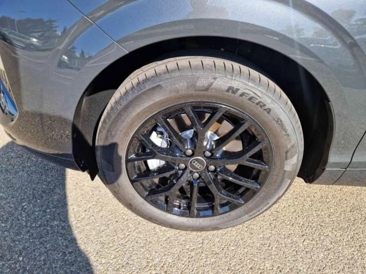 Audi Q3 Sportback nuova a Bologna (18)