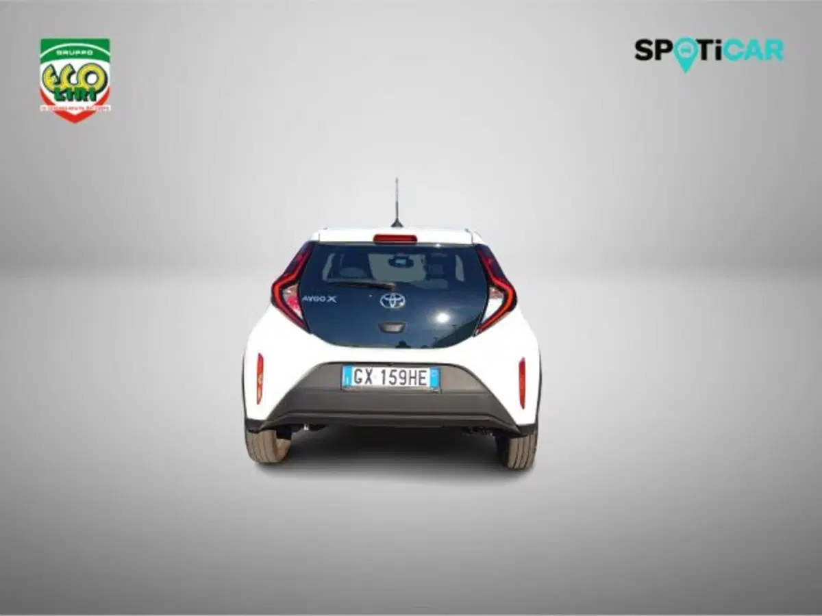 Toyota Aygo X usata a Frosinone (12)
