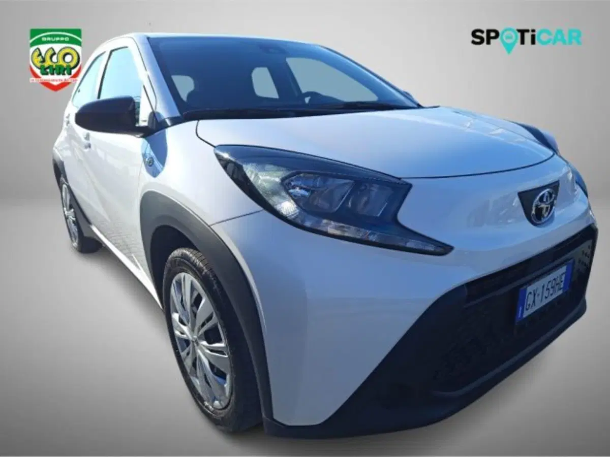 Toyota Aygo X usata a Frosinone (19)