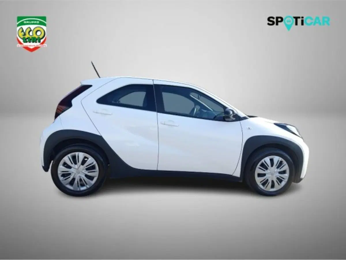 Toyota Aygo X usata a Frosinone (4)