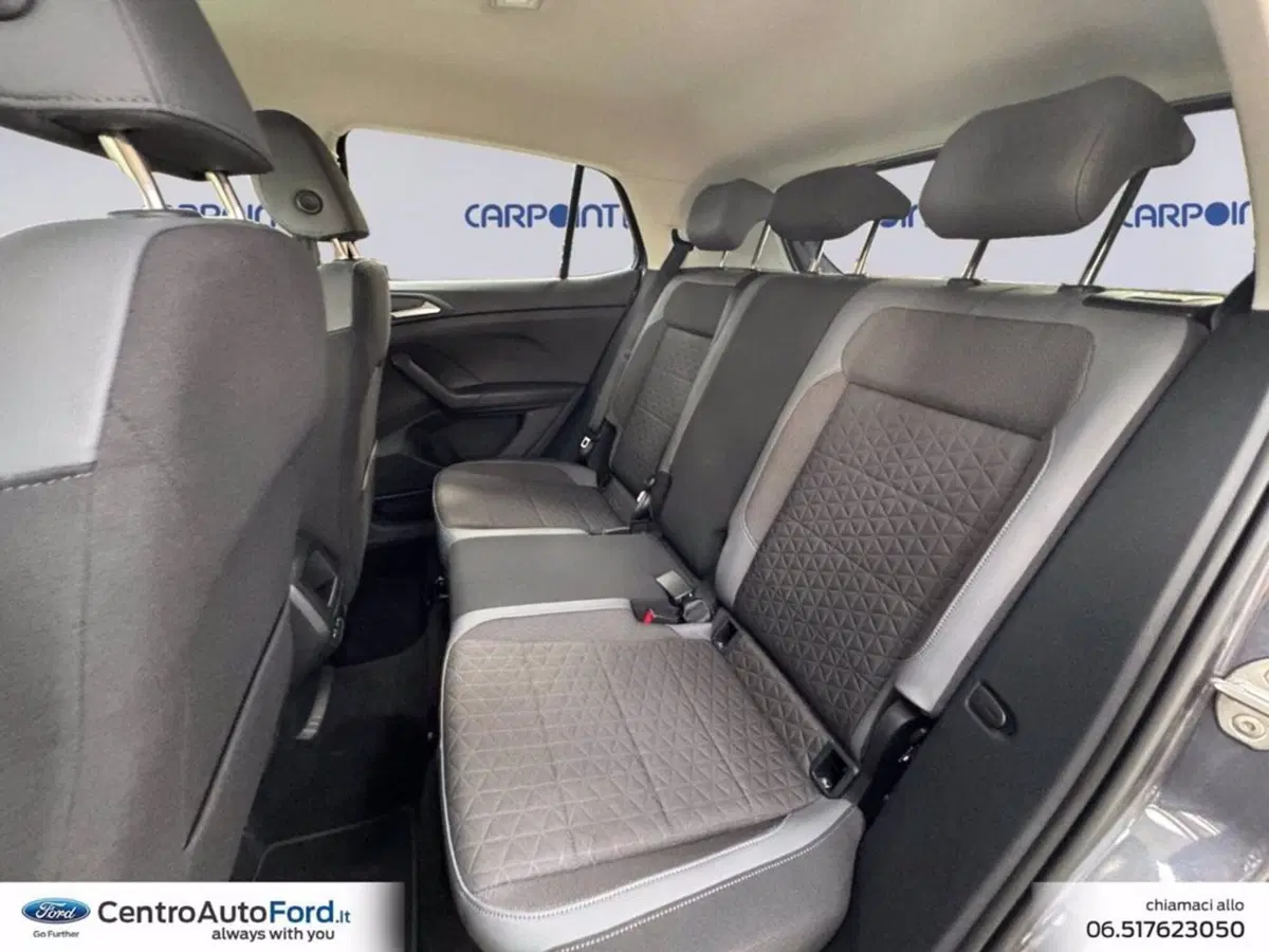 Volkswagen T-Cross usata a Roma (13)